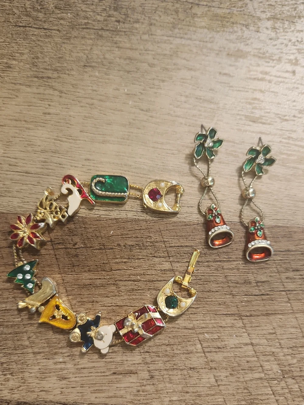 Festive Vintage Multi-Color Holiday Charm Bracelet With Earrings